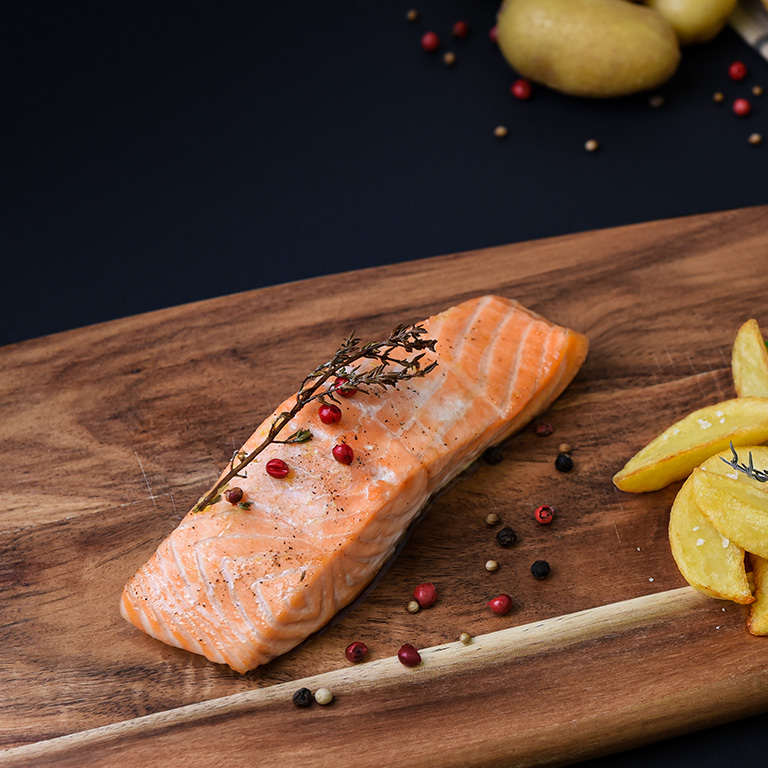 Recette du saumon au whisky, thym et ail
